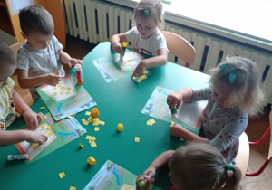 Pierwsza praca plastyczna w przedszkolu