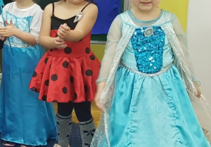 Emilka, Zuzia i Kaja.