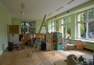 Bałagan jeszcze spory, ale pistacjowo się w sali zrobiło