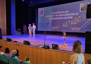 Pani Wicedyrektor oficjalnie otwiera Mały, Ale Talent!