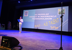 Pani Kasia, która poprowadziła tegoroczny przegląd wierszy.