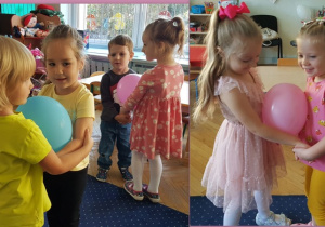 Taneczne zabawy z balonami.