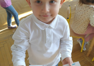 Mateuszek z laurką.