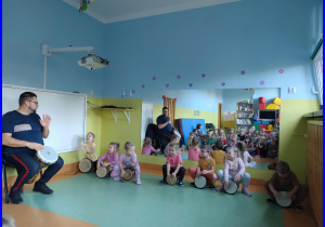 Nauka podstawowych rytmów i dźwięków .