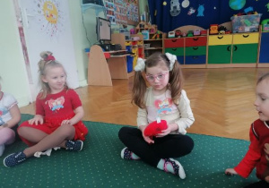 Podaj dalej serce.