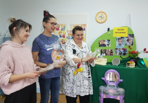 Pożegnanie z uroczymi Paniami.