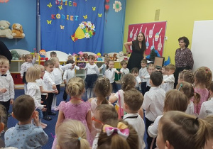 Bratki tańczą woogi boogi