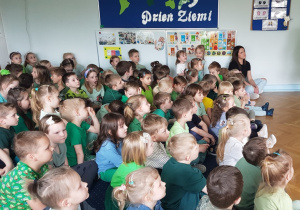 Oglądanie występów.