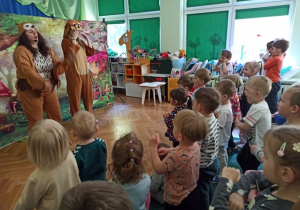 Zabawa ruchowa z Bobrem i Sową