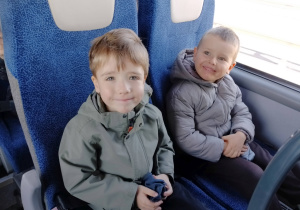 Karol i Witek w autokarze