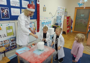 Wszędzie magiczny dym