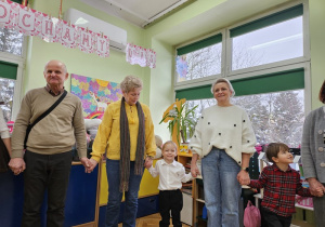 Miłosz z babciami.