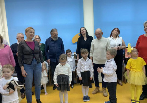 Weronika i Maja podczas zabawy.