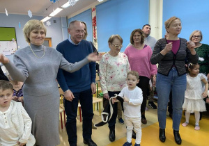 Czarek wraz z babcią.