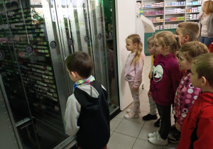 Obserwacja pracy robota.
