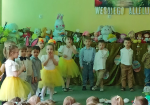 Pola recytuje wiersz