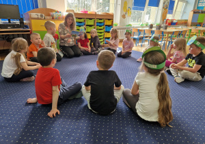 mama Mai i bajka o "Kopciuszku"