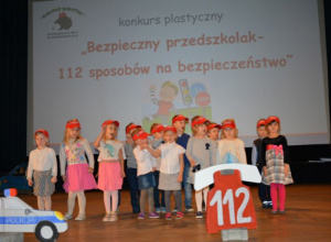 Kadry z rozstrzygnięcia kokursu w kinoteatrze POLONEZ