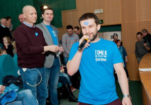 Walentynkowe przyrzeczenie obecnych na sali meżczyzn