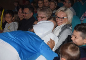 Smerf Śpioch zasnął wśród publiczności