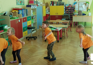 śmieszny taniec