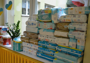 Zbiórka produktów dla ukraińskich dzieci.