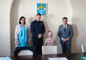 wręczenie nagród za konkurs pt. "Hasło i logotyp promujący szczepienia przeciw COVID-19"