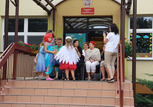 Wręczenie upominków.