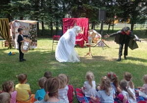 Występ Truskawkowych Rodziców.