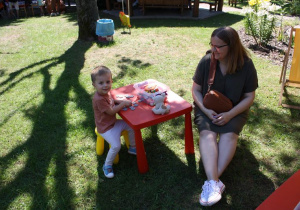 Natan ze swoją mamą