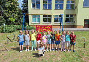 Żabki otrzymały dyplom.