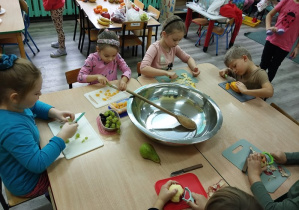 Wojtek, Laura, Julia i Zosia