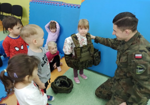 Kornelka w kamizelce