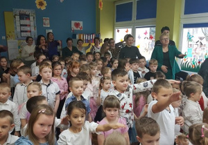 Wszyscy tańczą woogi boogi