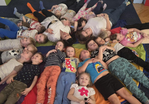 kolorowe skarpetki - wspólna fotografia