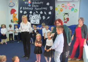 Wypowiedzi dzieci na temat dzisiejszego święta.