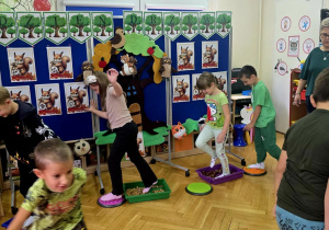 przejście po ścieżce sensorycznej