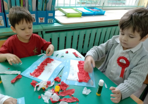 Staś i Karol podczas pracy