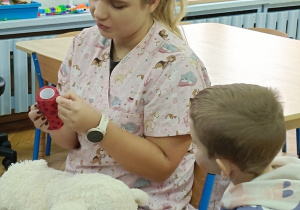 Opatrunek dla misia.