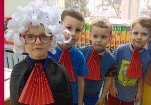 Sąd udaje się na obrady.