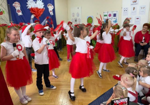 taniec o tematyce patriotycznej