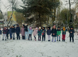 Zimowe zabawy w ogrodzie