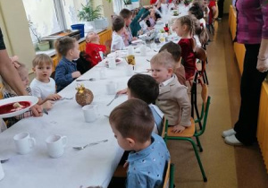 Czekamy na kolejne dania.