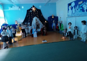 W oczekiwaniu na przybycie gości.