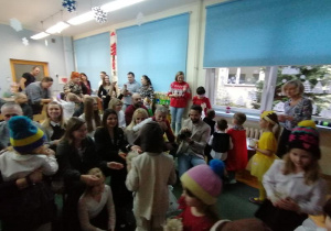 Wręczanie upominków.