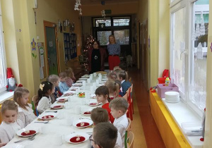 W oczekiwaniu na obiad