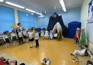 Stokrotki podczas występu.