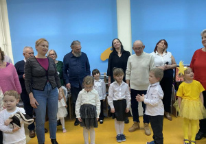 Weronika i Maja podczas zabawy.