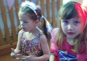 Natalka i Maja w trakcie balu.