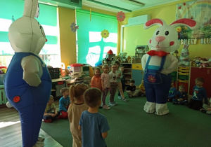 Rozmowa zajączków z dziećmi cd.